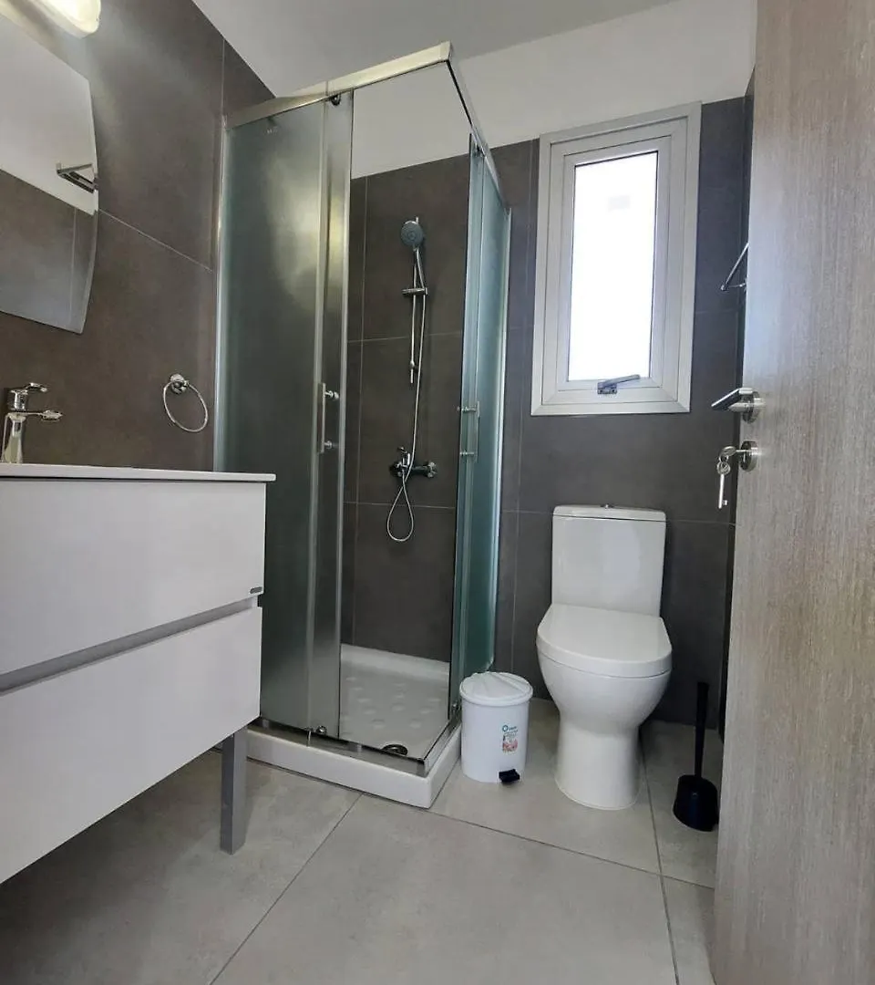 Luxury 2 Bedroom Apartment 301 Larnaca